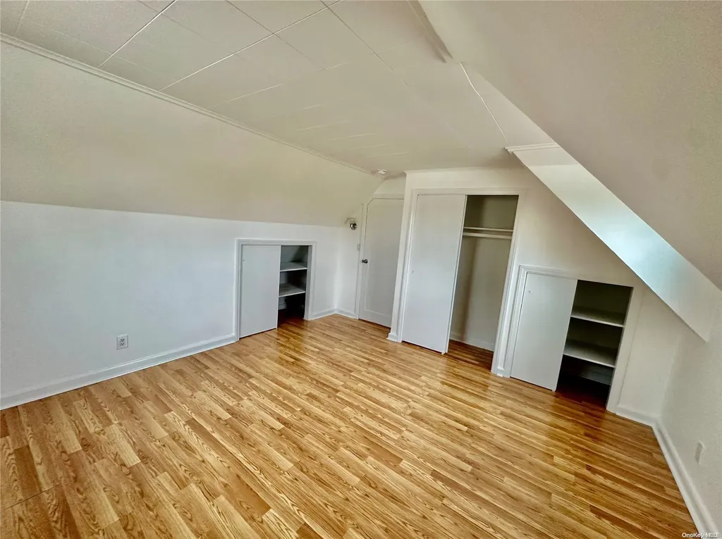 5 White Street Valley Stream NY 11580