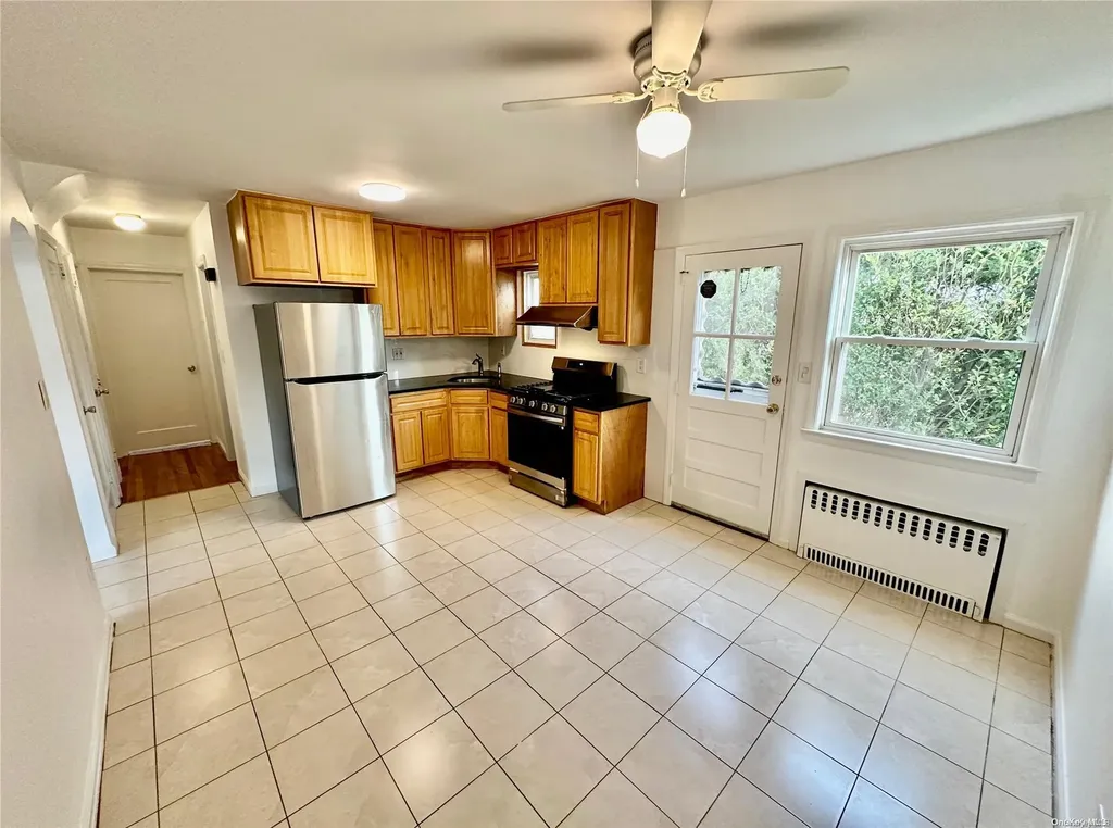 5 White Street Valley Stream NY 11580