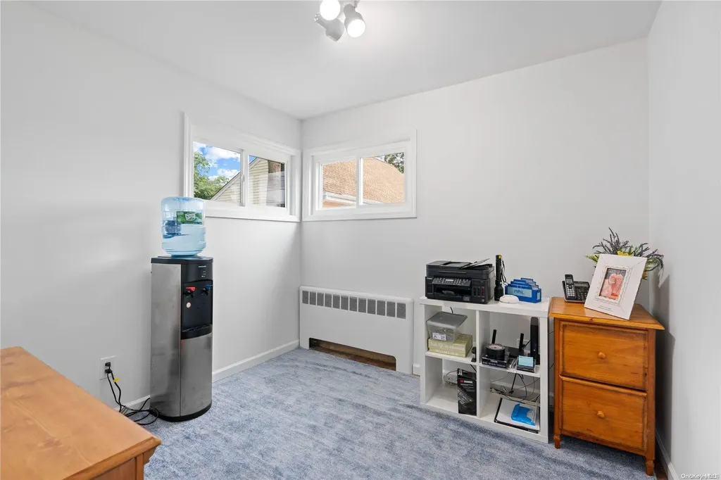 456 Arnold Avenue West Babylon NY 11704