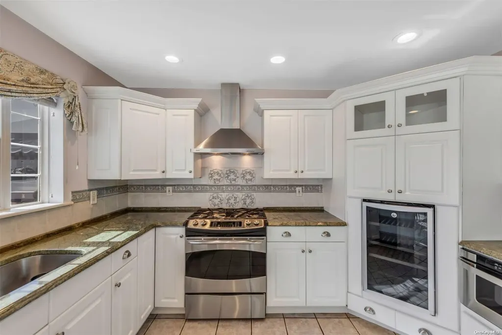 244 E Shore Road Lindenhurst NY 11757
