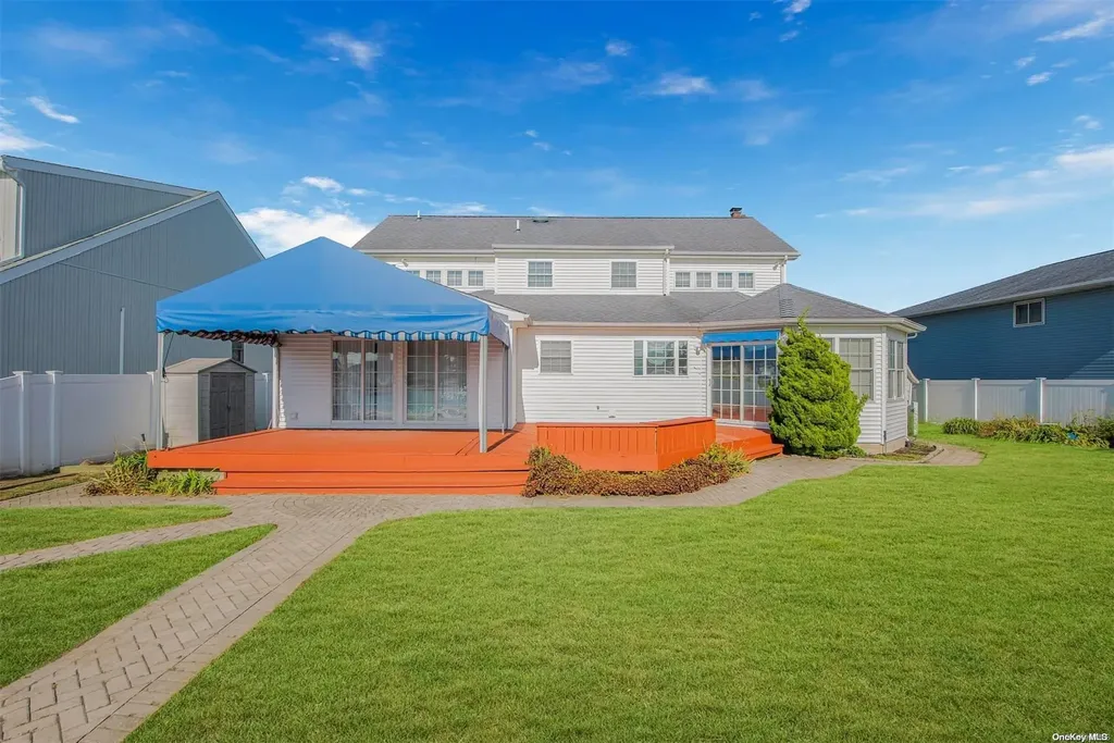 244 E Shore Road Lindenhurst NY 11757
