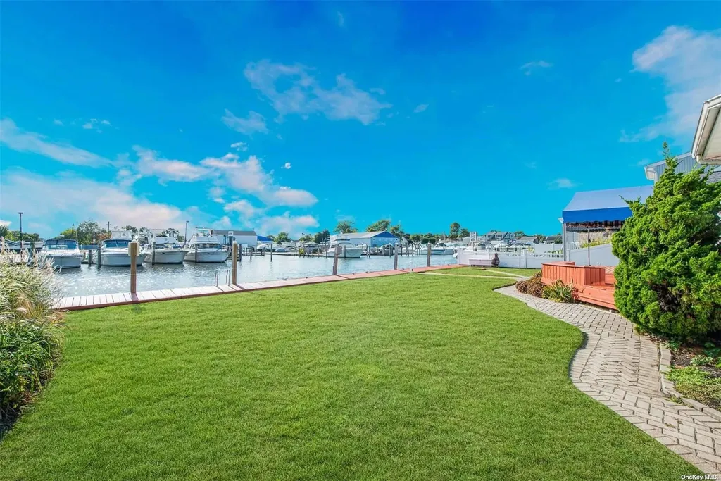 244 E Shore Road Lindenhurst NY 11757