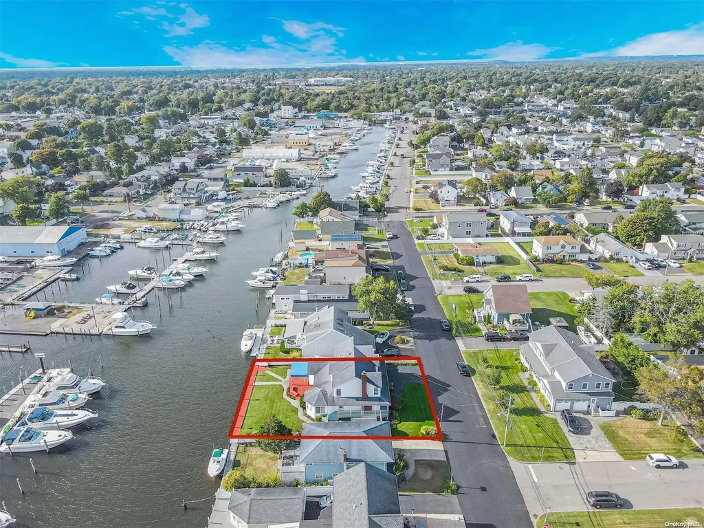 244 E Shore Road Lindenhurst NY 11757