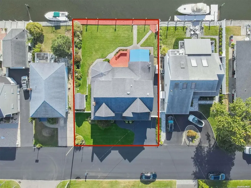 244 E Shore Road Lindenhurst NY 11757