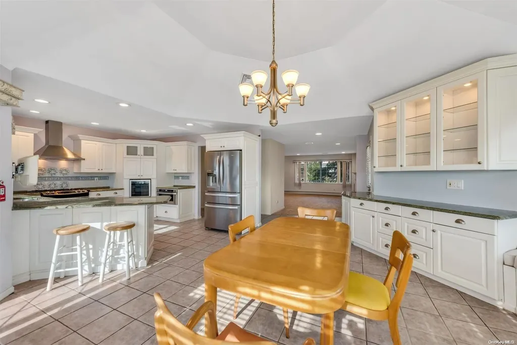 244 E Shore Road Lindenhurst NY 11757