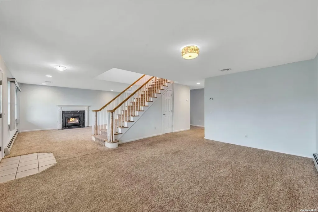 244 E Shore Road Lindenhurst NY 11757
