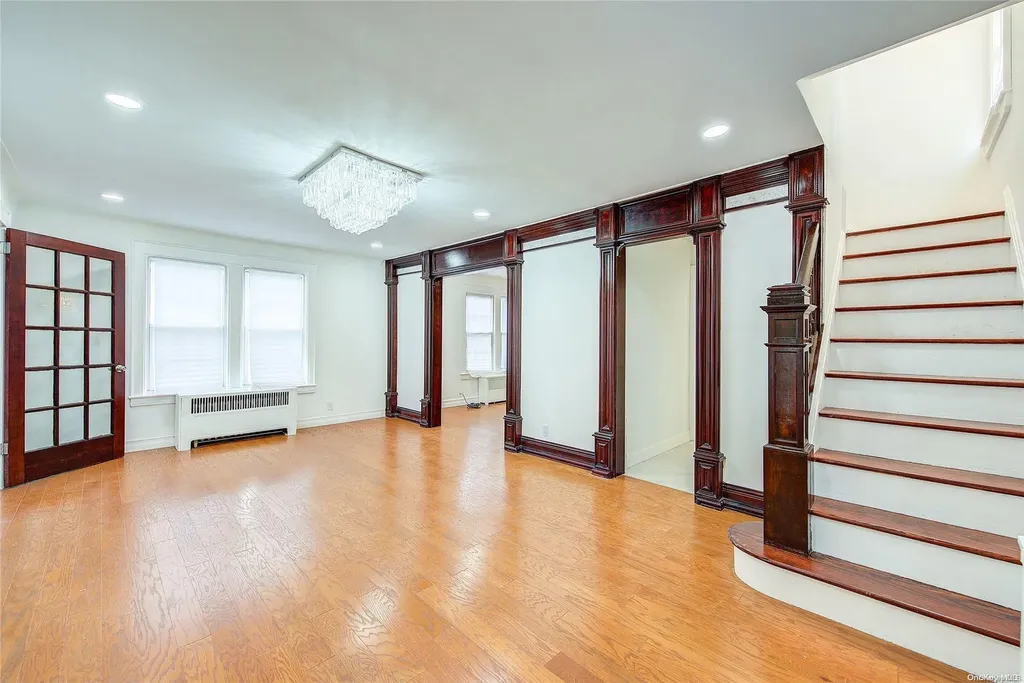21 Fremont Road Valley Stream NY 11581