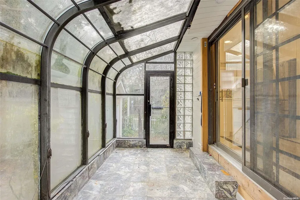 21 Fremont Road Valley Stream NY 11581