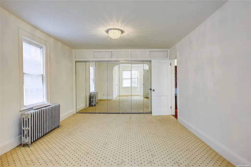 21 Fremont Road Valley Stream NY 11581