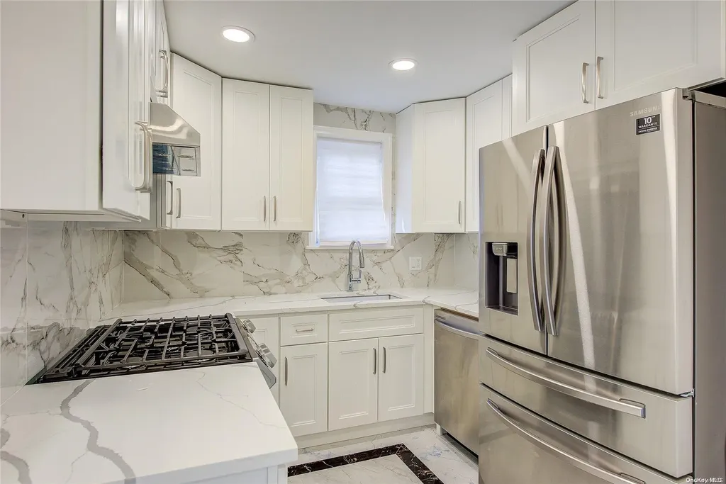 21 Fremont Road Valley Stream NY 11581