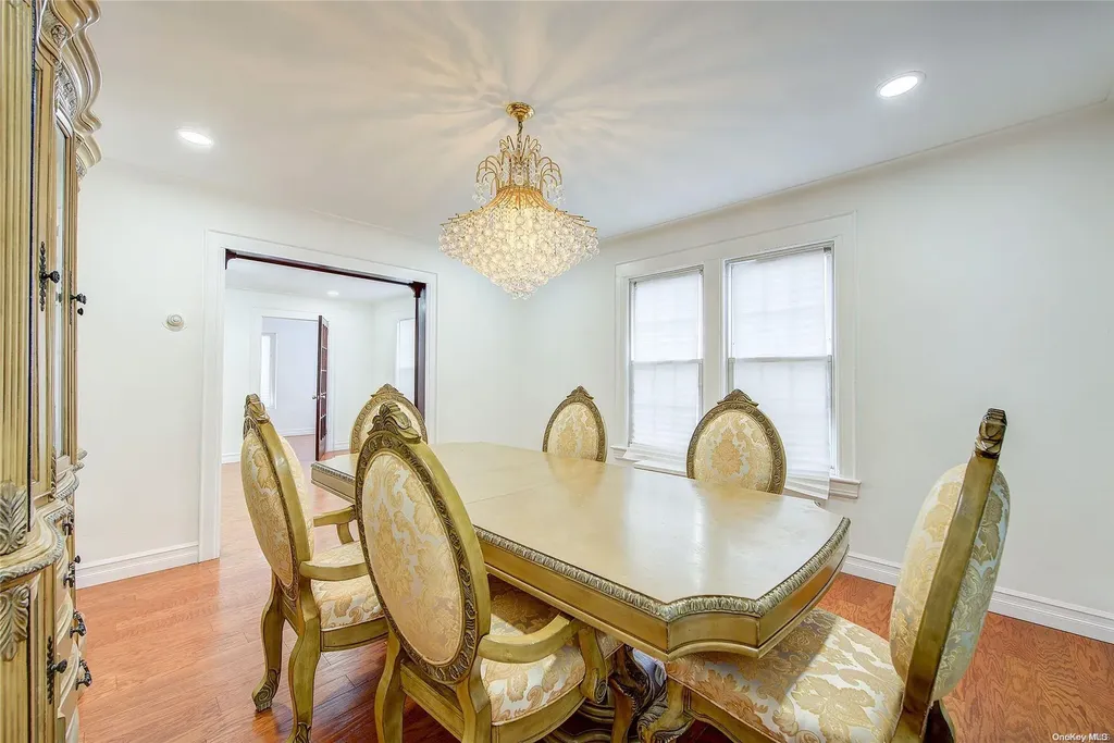 21 Fremont Road Valley Stream NY 11581