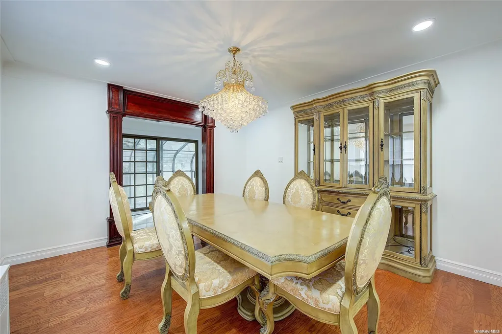 21 Fremont Road Valley Stream NY 11581