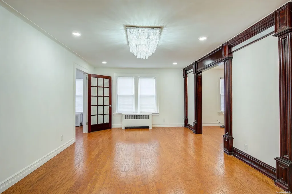 21 Fremont Road Valley Stream NY 11581