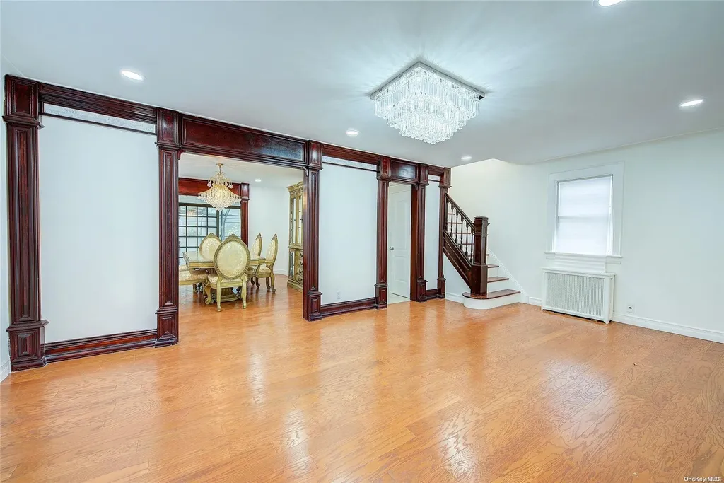 21 Fremont Road Valley Stream NY 11581