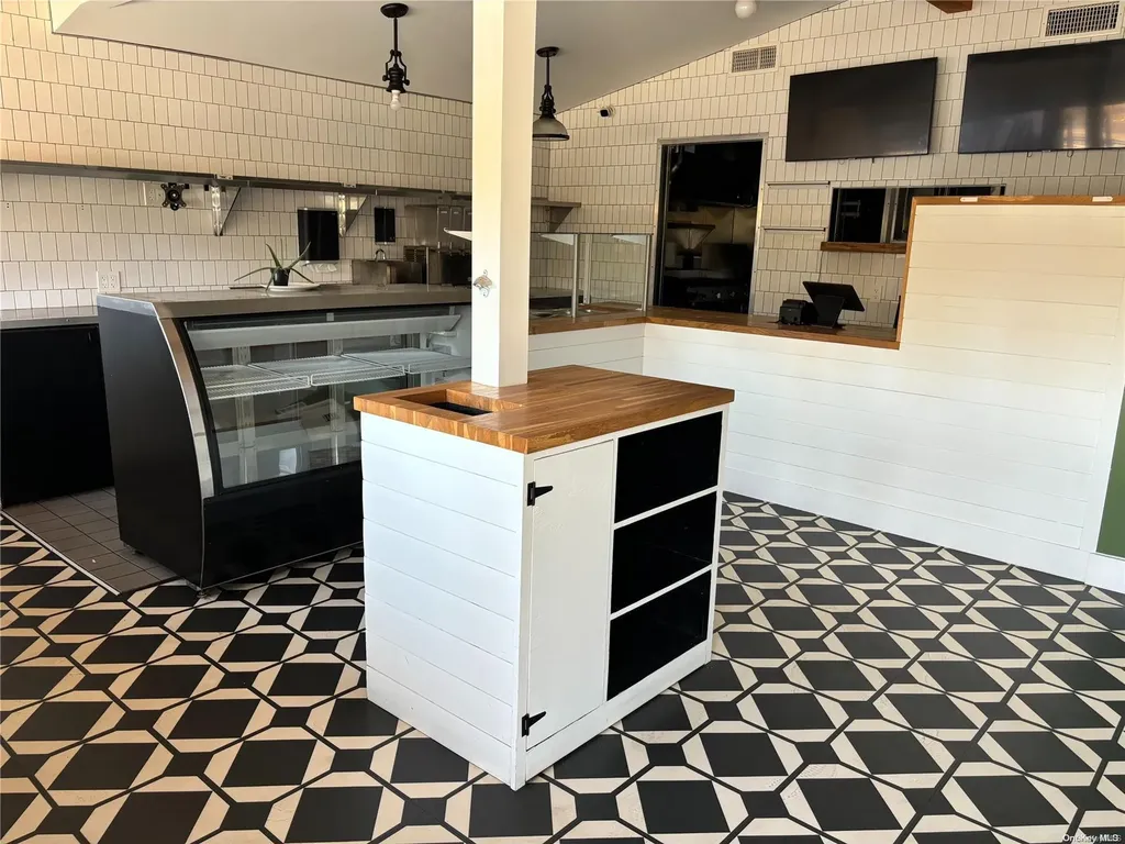 140 River Avenue Patchogue NY 11772