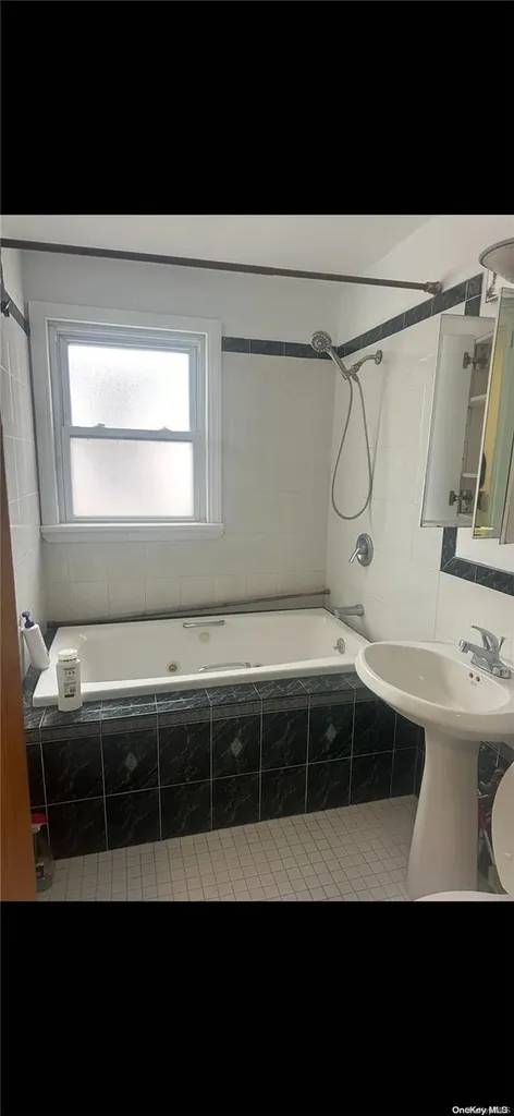 2215 E 21st Street Sheepshead Bay NY 11229