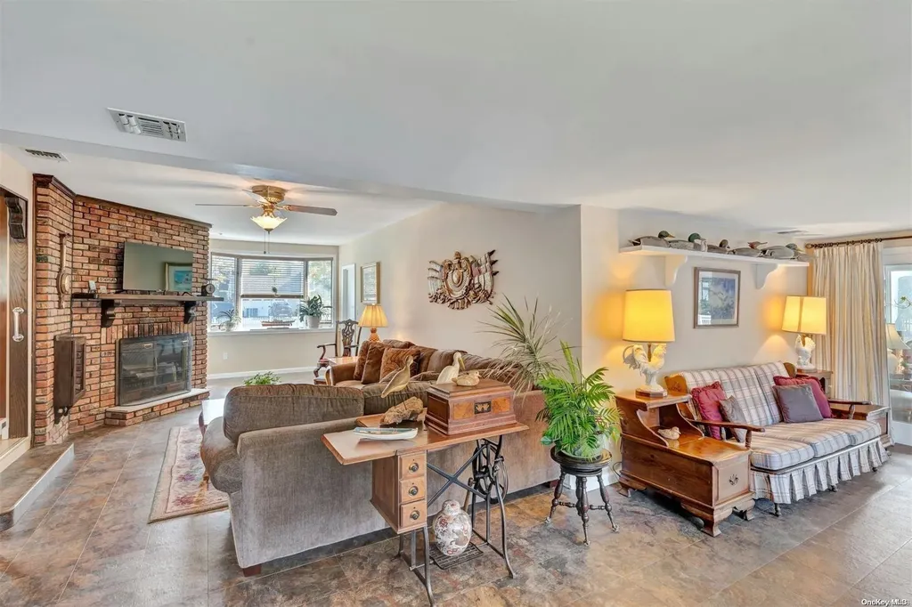 268 Ocean Avenue Islip NY 11751