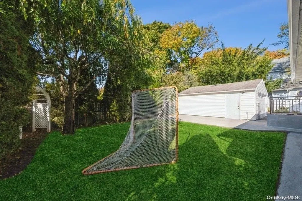 65 Burns Avenue Hicksville NY 11801