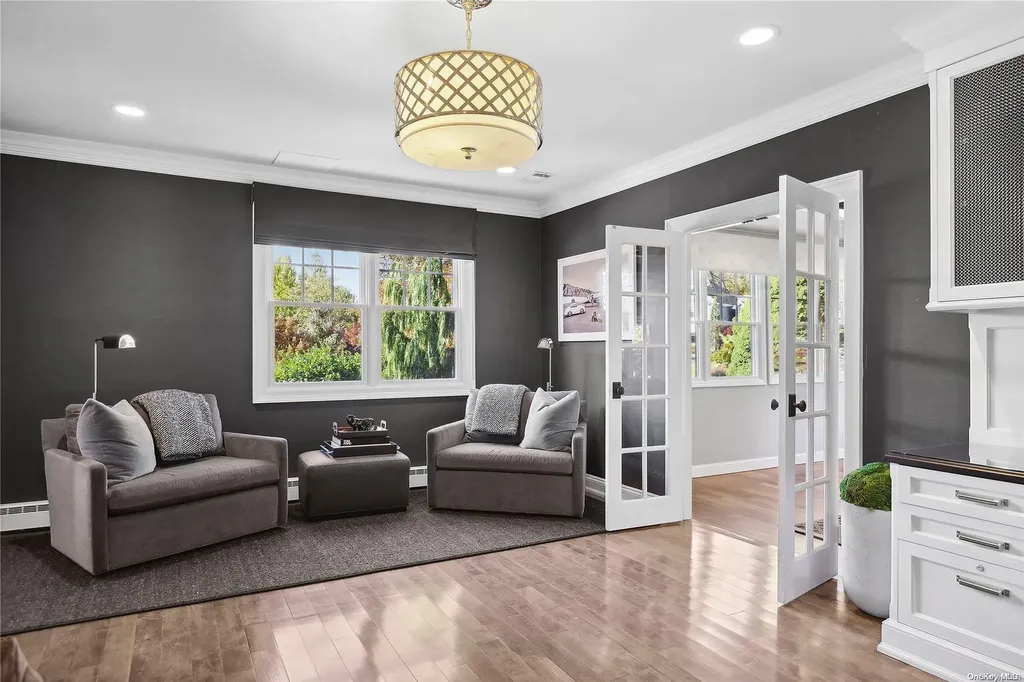2 Westwind Court Huntington NY 11743
