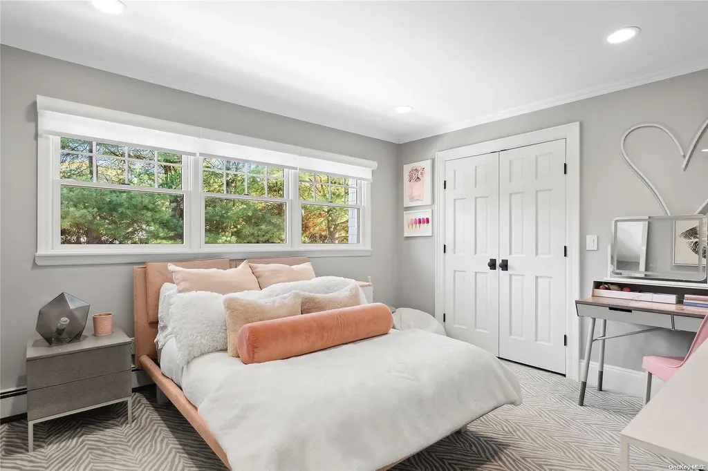 2 Westwind Court Huntington NY 11743