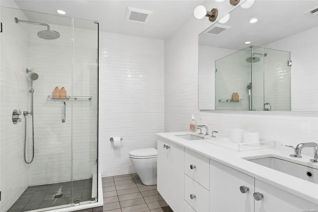 2 Westwind Court Huntington NY 11743