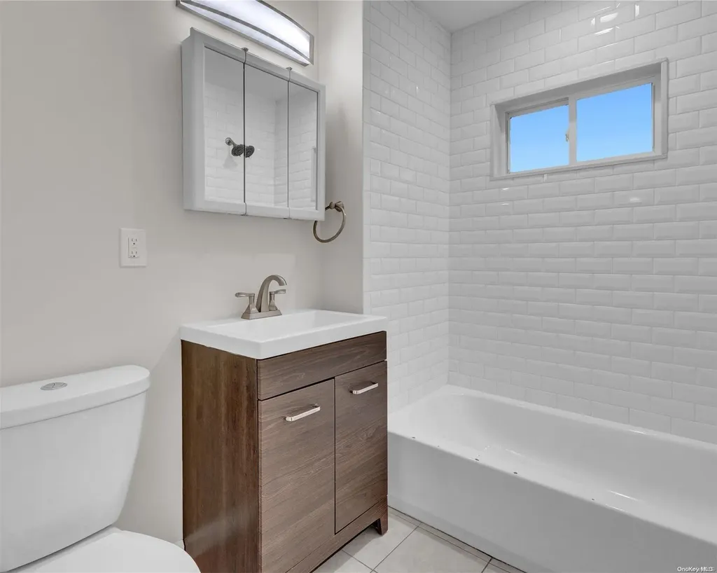 157 Cranberry Drive Mastic Beach NY 11951