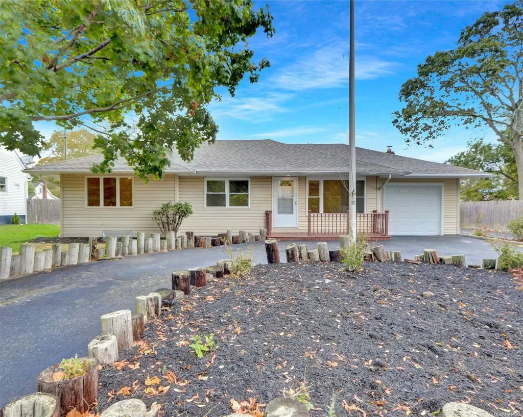 157 Cranberry Drive Mastic Beach NY 11951