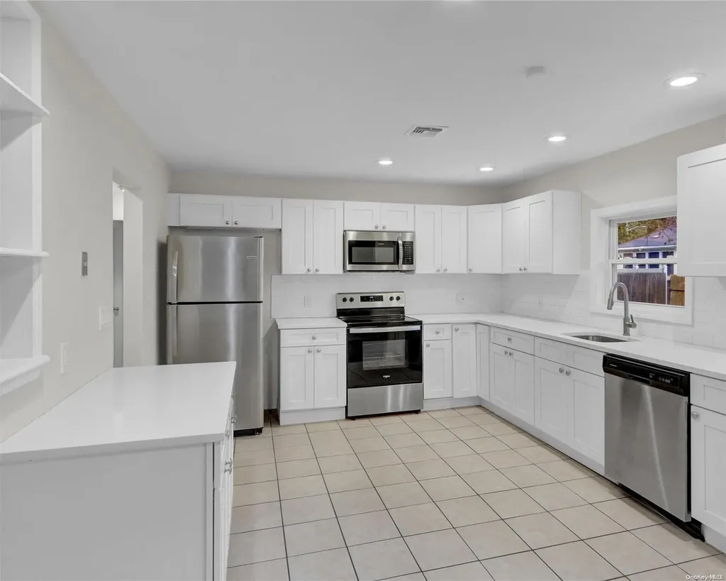 157 Cranberry Drive Mastic Beach NY 11951
