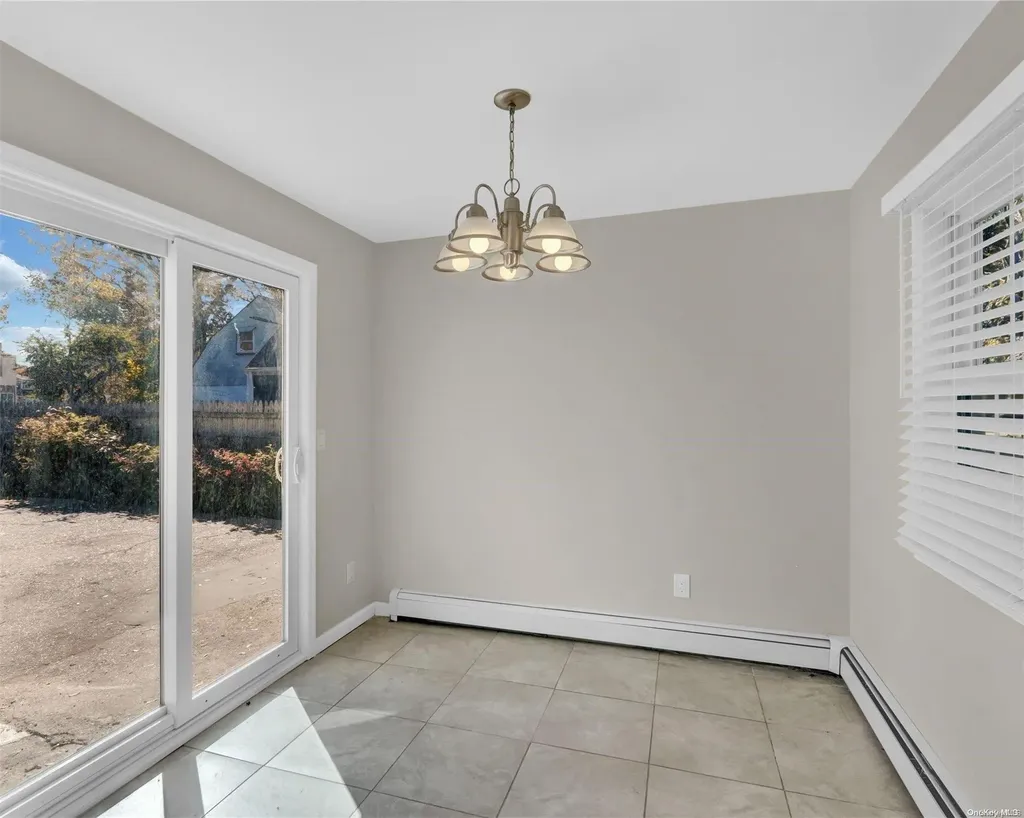 27 E Halley Lane Central Islip NY 11722