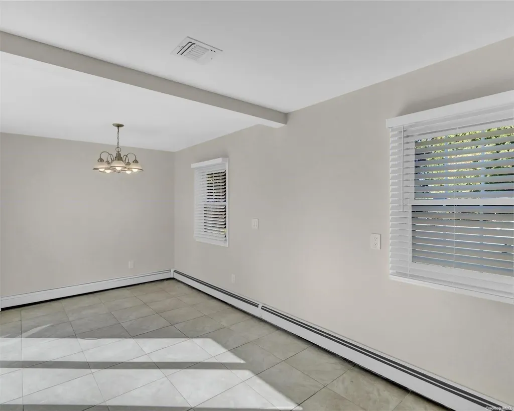 27 E Halley Lane Central Islip NY 11722
