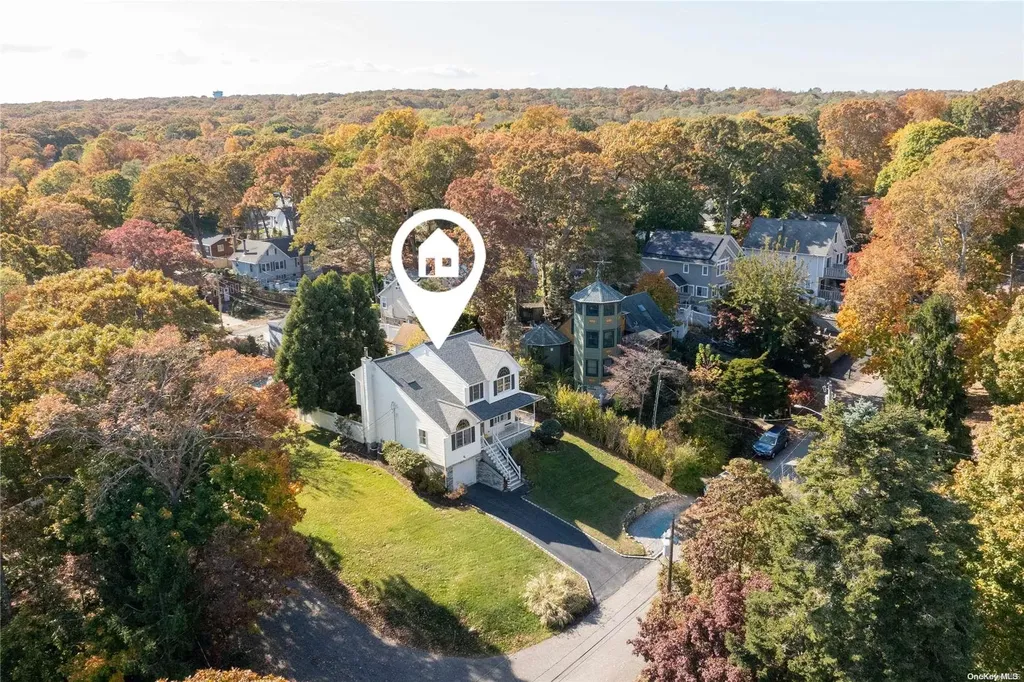 115 Cliff Road E Wading River NY 11792
