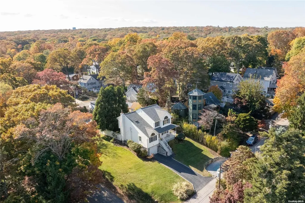 115 Cliff Road E Wading River NY 11792