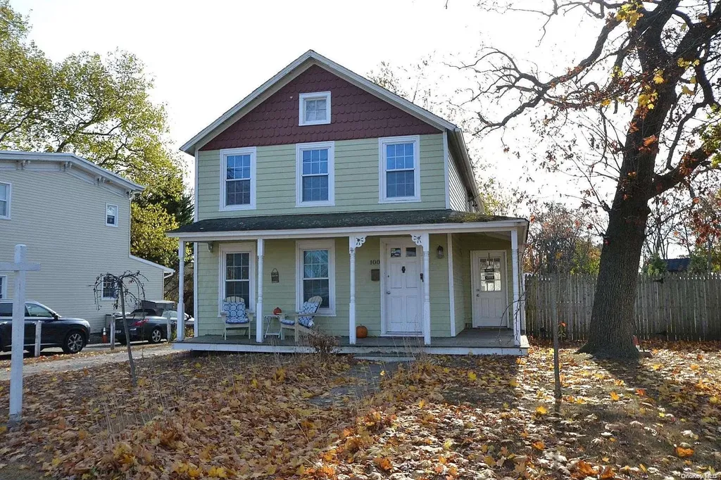 100 Oak Street Patchogue NY 11772