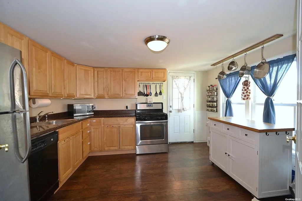 100 Oak Street Patchogue NY 11772