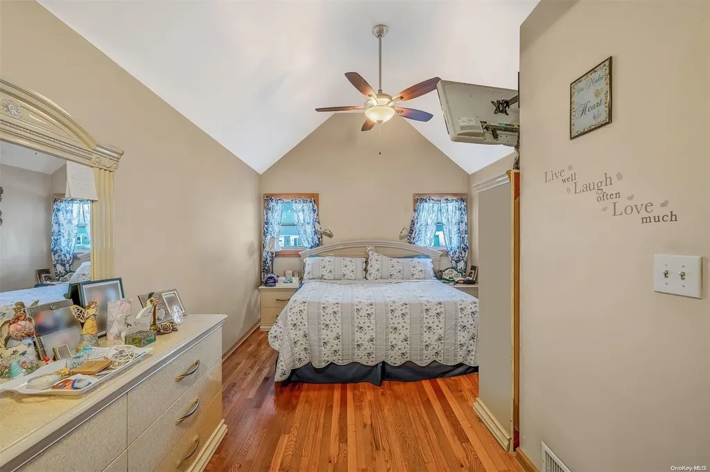 487 18th Street West Babylon NY 11704