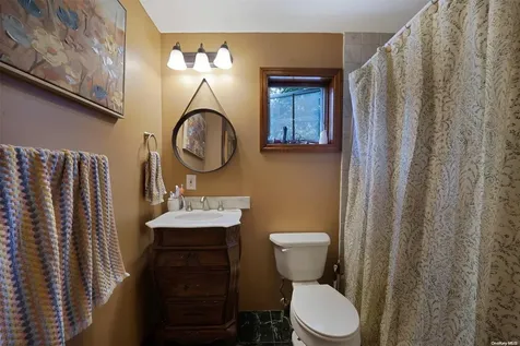 487 18th Street West Babylon NY 11704