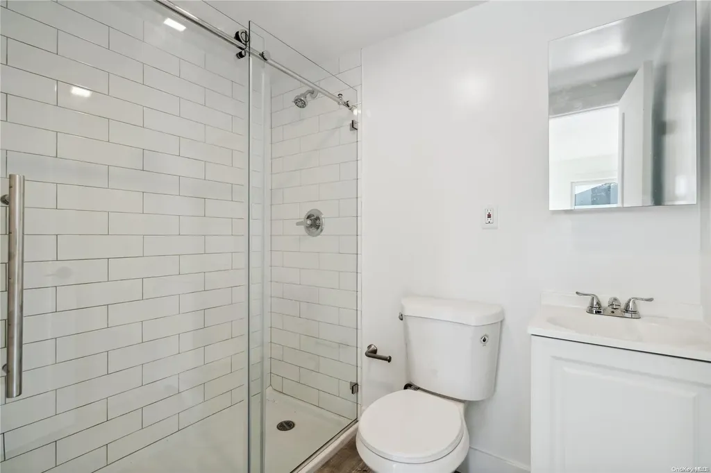 2302 Hampton Avenue Seaford NY 11783