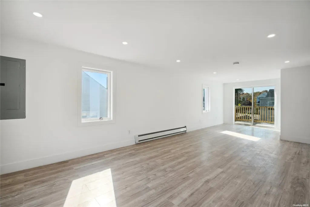 2302 Hampton Avenue Seaford NY 11783