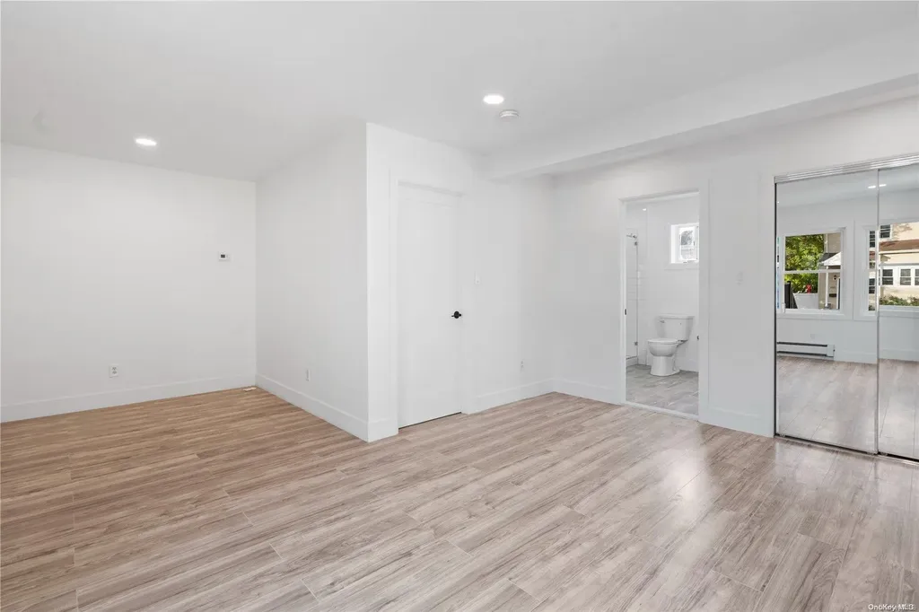 2302 Hampton Avenue Seaford NY 11783