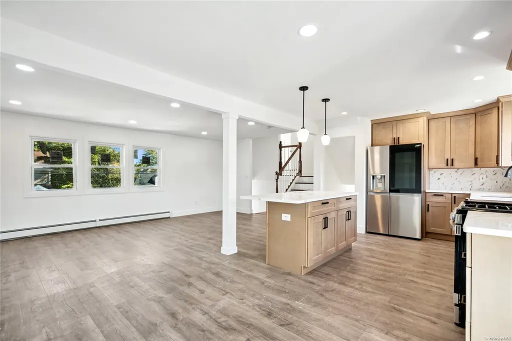 2302 Hampton Avenue Seaford NY 11783