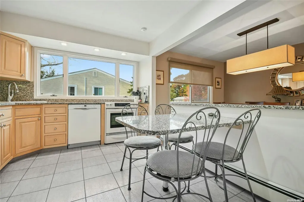 57 Barry Lane Syosset NY 11791