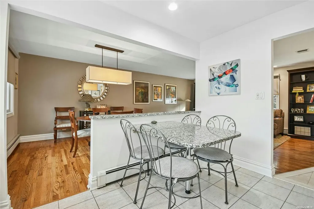 57 Barry Lane Syosset NY 11791