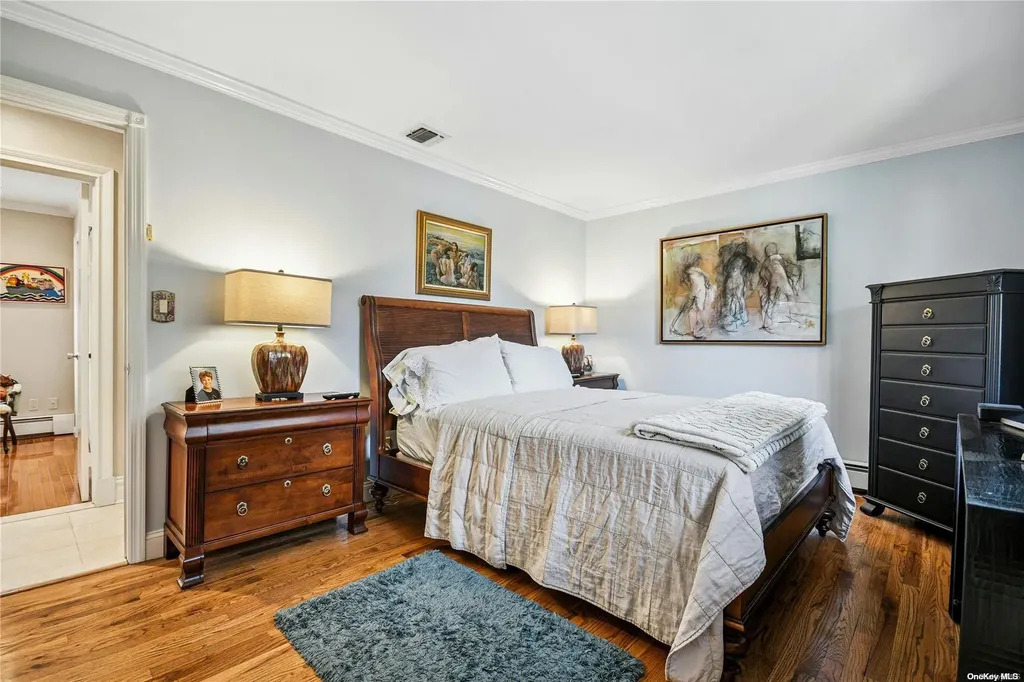 57 Barry Lane Syosset NY 11791