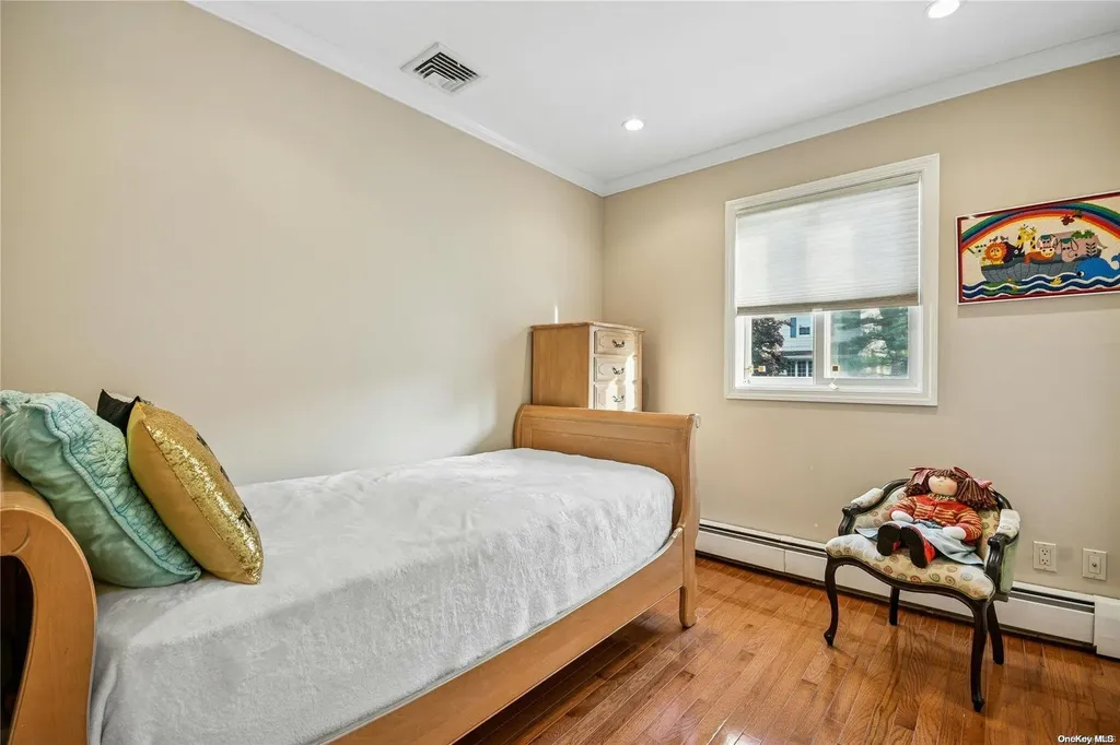 57 Barry Lane Syosset NY 11791