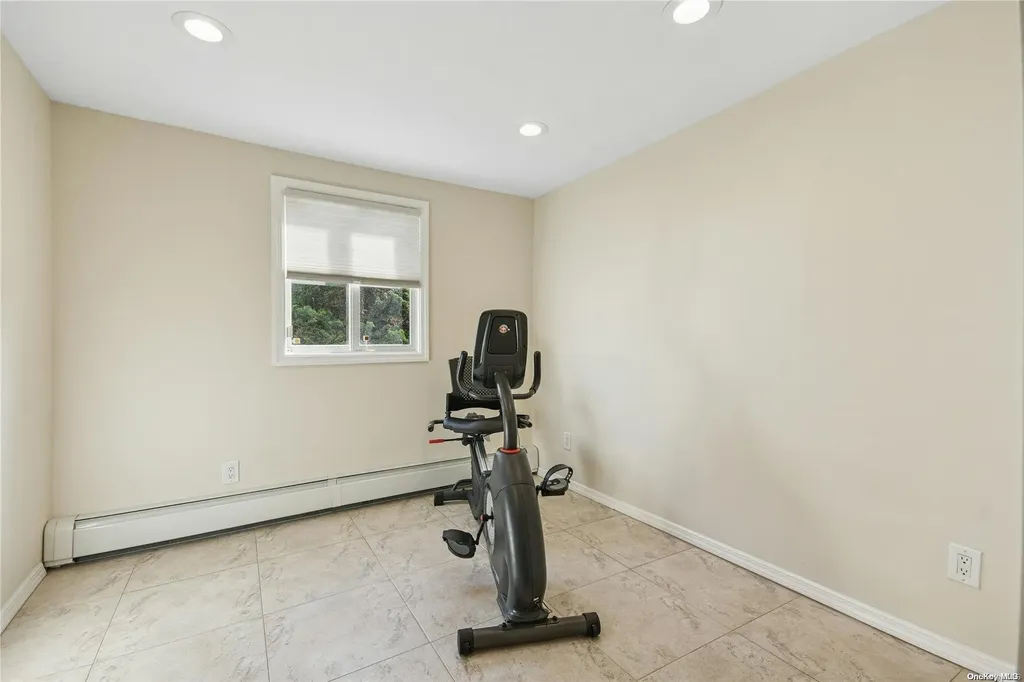 57 Barry Lane Syosset NY 11791
