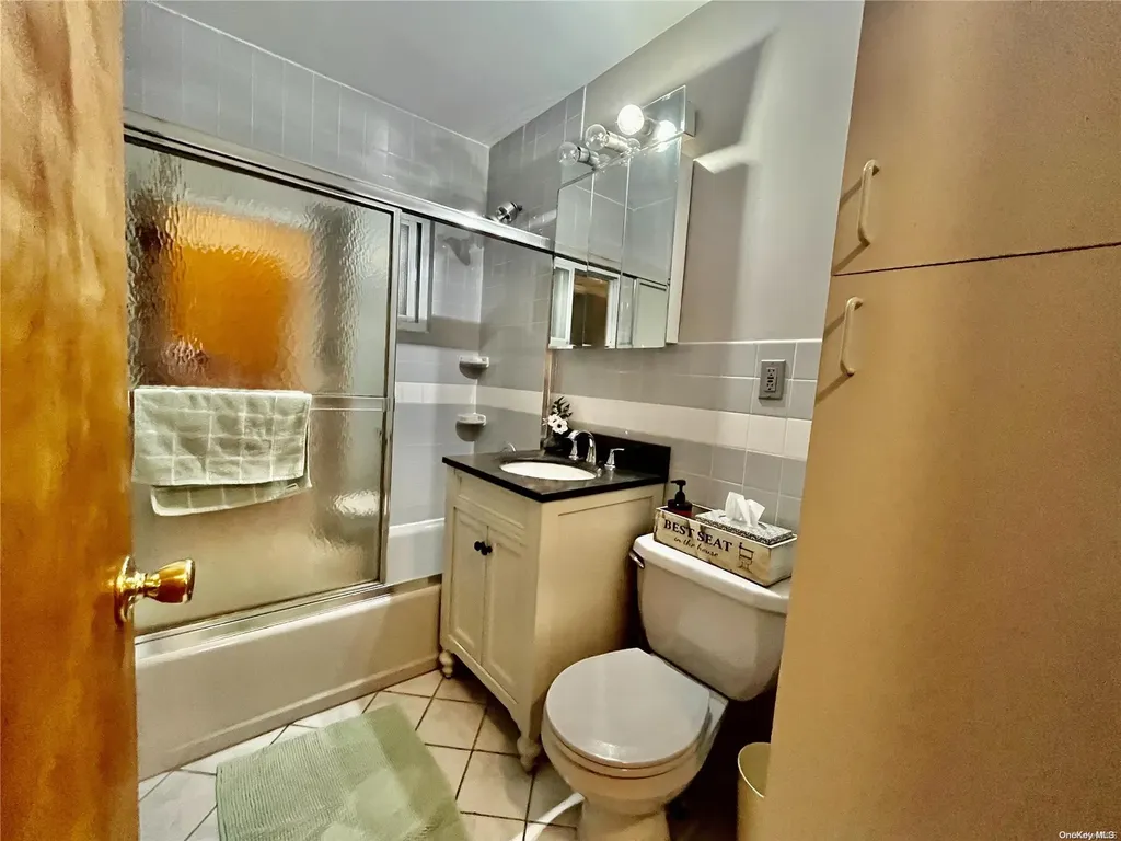45 Blackbird Lane Levittown NY 11756
