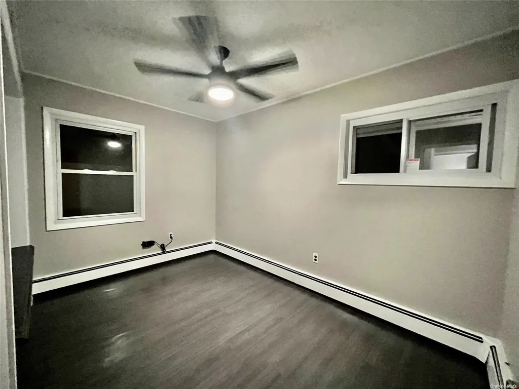 45 Blackbird Lane Levittown NY 11756