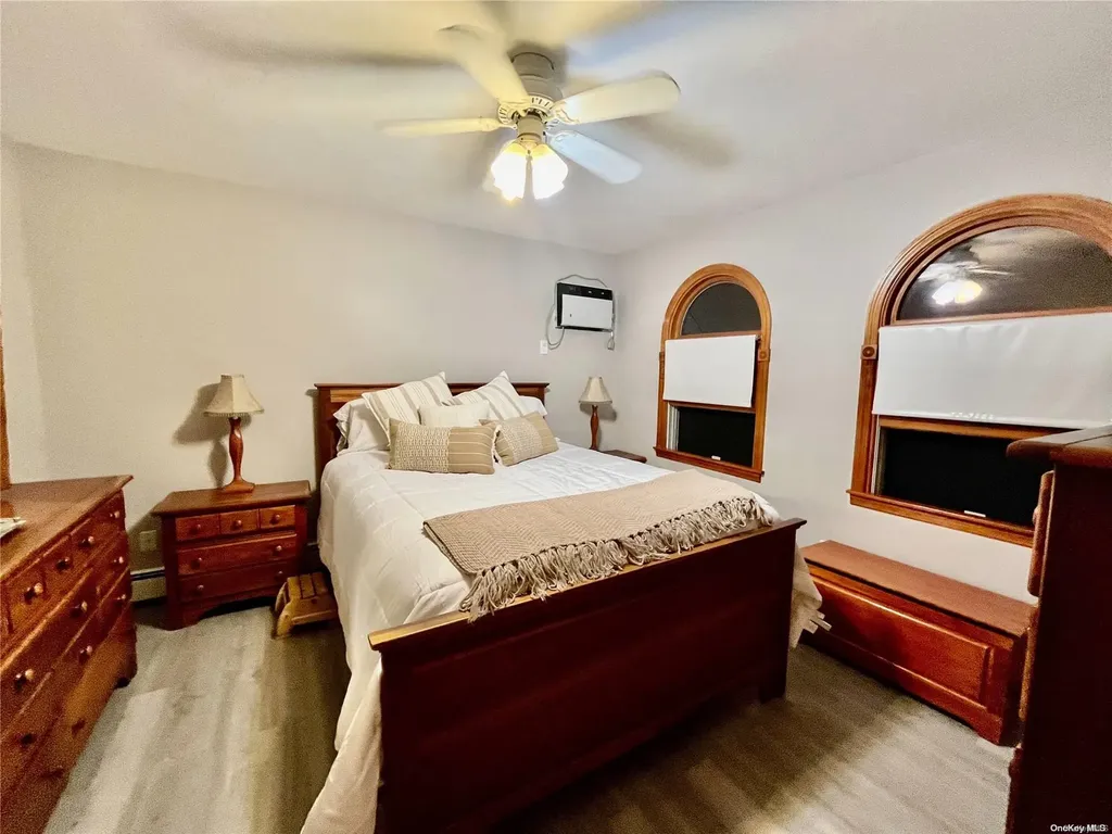 45 Blackbird Lane Levittown NY 11756