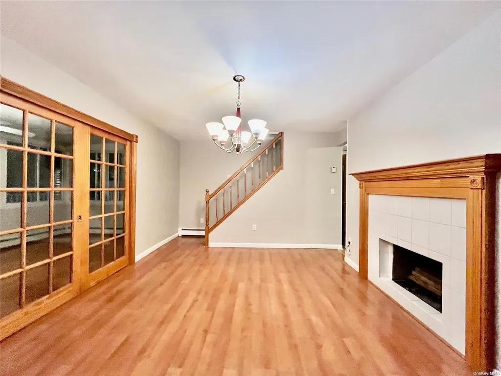45 Blackbird Lane Levittown NY 11756
