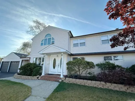 200 Saint Regis Drive Massapequa Park NY 11762